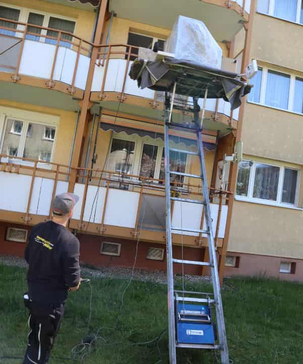 Büroumzug mit Möbellift in Koblenz